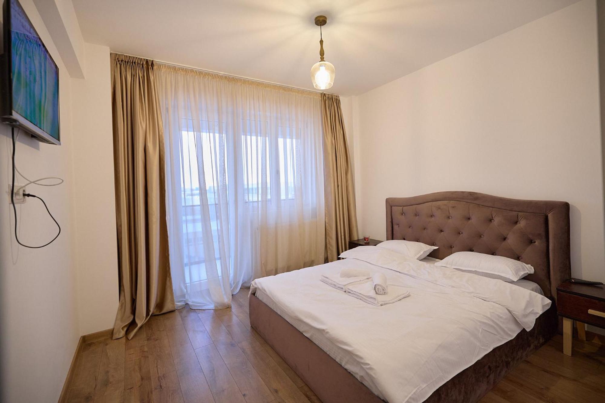 Cozy Collection Apartments At Palas Mall ยาช ภายนอก รูปภาพ