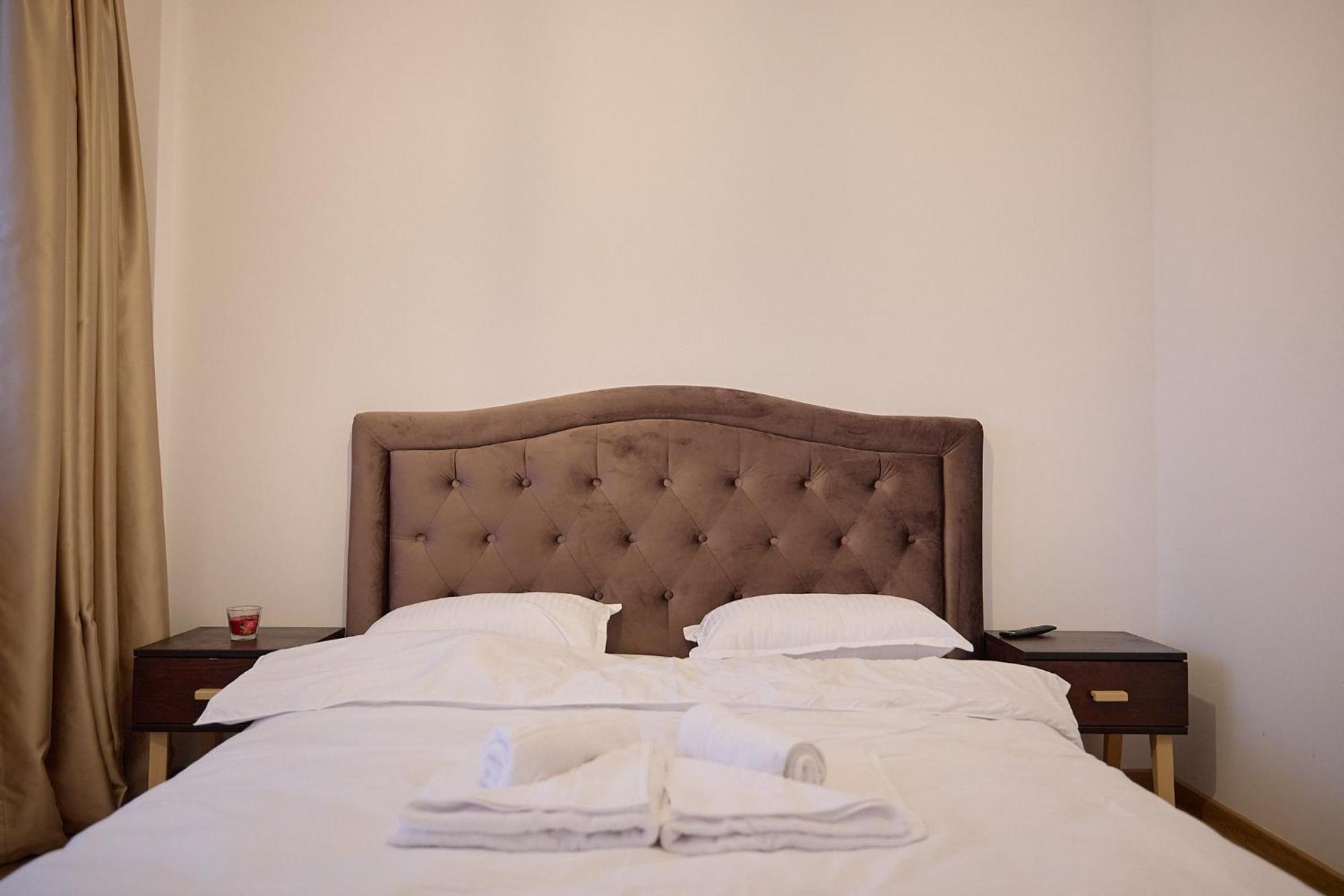 Cozy Collection Apartments At Palas Mall ยาช ภายนอก รูปภาพ