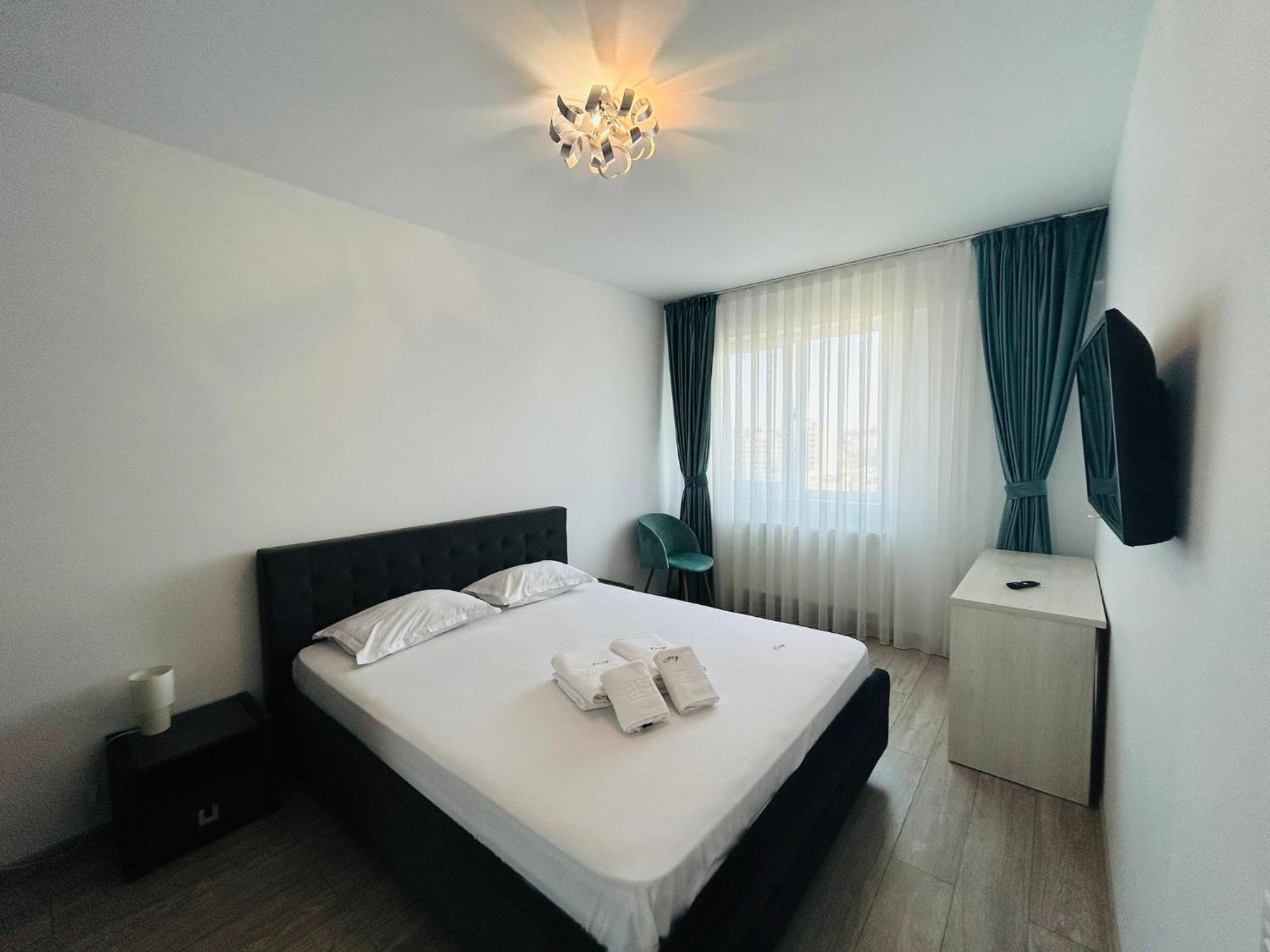 Cozy Collection Apartments At Palas Mall ยาช ภายนอก รูปภาพ