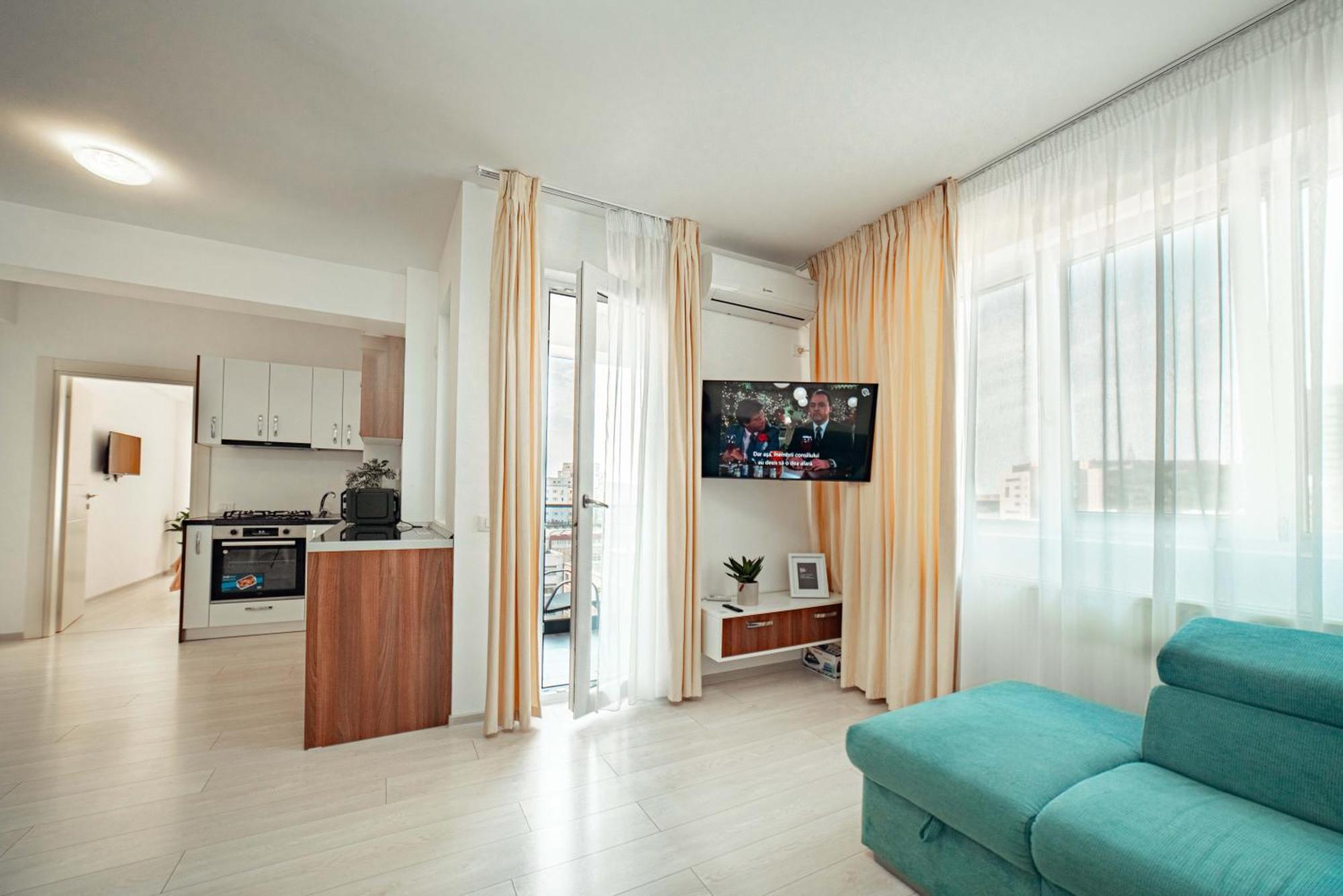 Cozy Collection Apartments At Palas Mall ยาช ภายนอก รูปภาพ